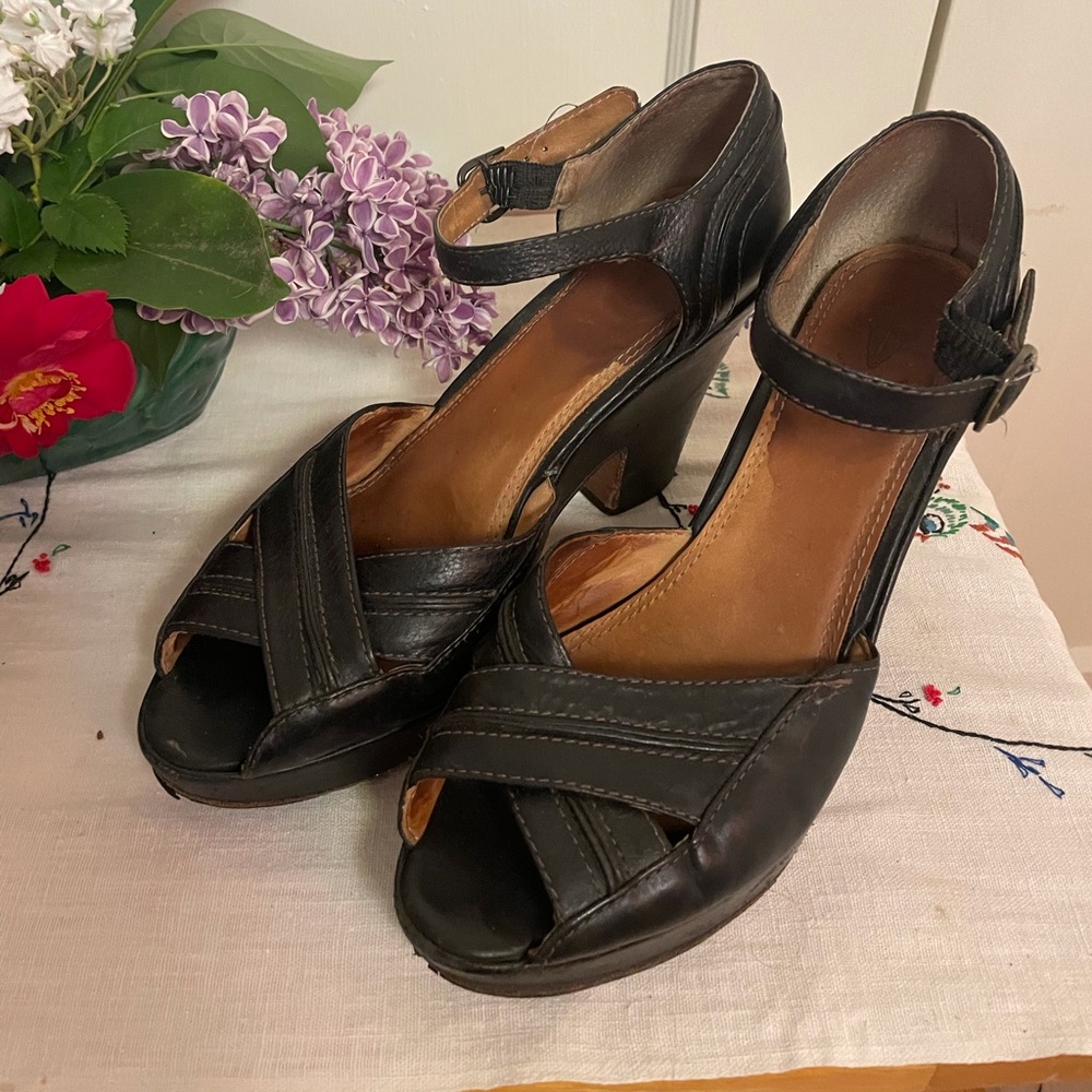 Frye Stacked Heels Black Size 8